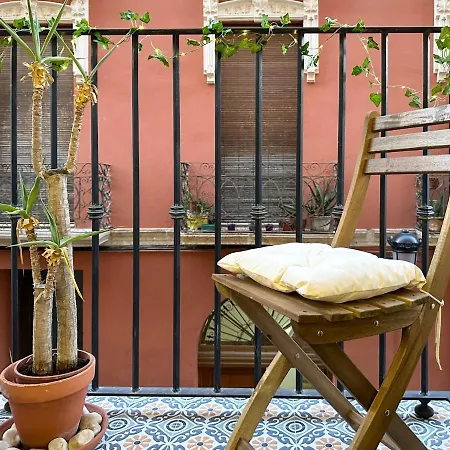 Casa Vega. Coqueto En Casco Antiguo. Alicante